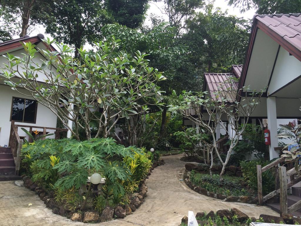 Baansanook Resort & Swimming Pool Koh Chang Exterior photo